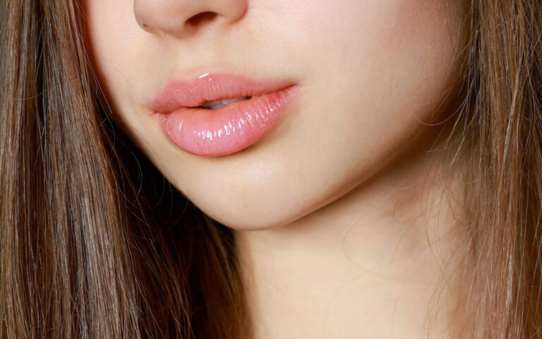 Lip Lift, czyli sposób na trwałe i naturalne powiększenie ust